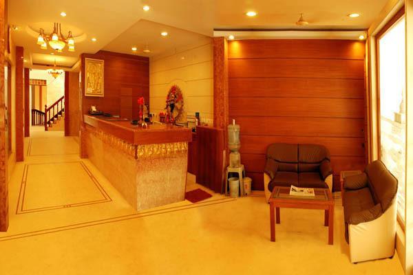 Hotel Raya'S Annexe-1 Кумбаконам Екстериор снимка