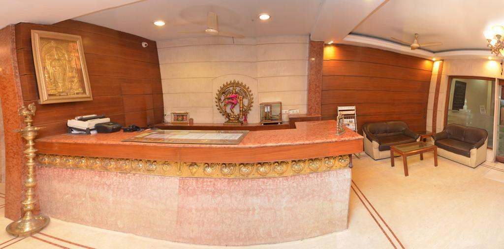 Hotel Raya'S Annexe-1 Кумбаконам Екстериор снимка